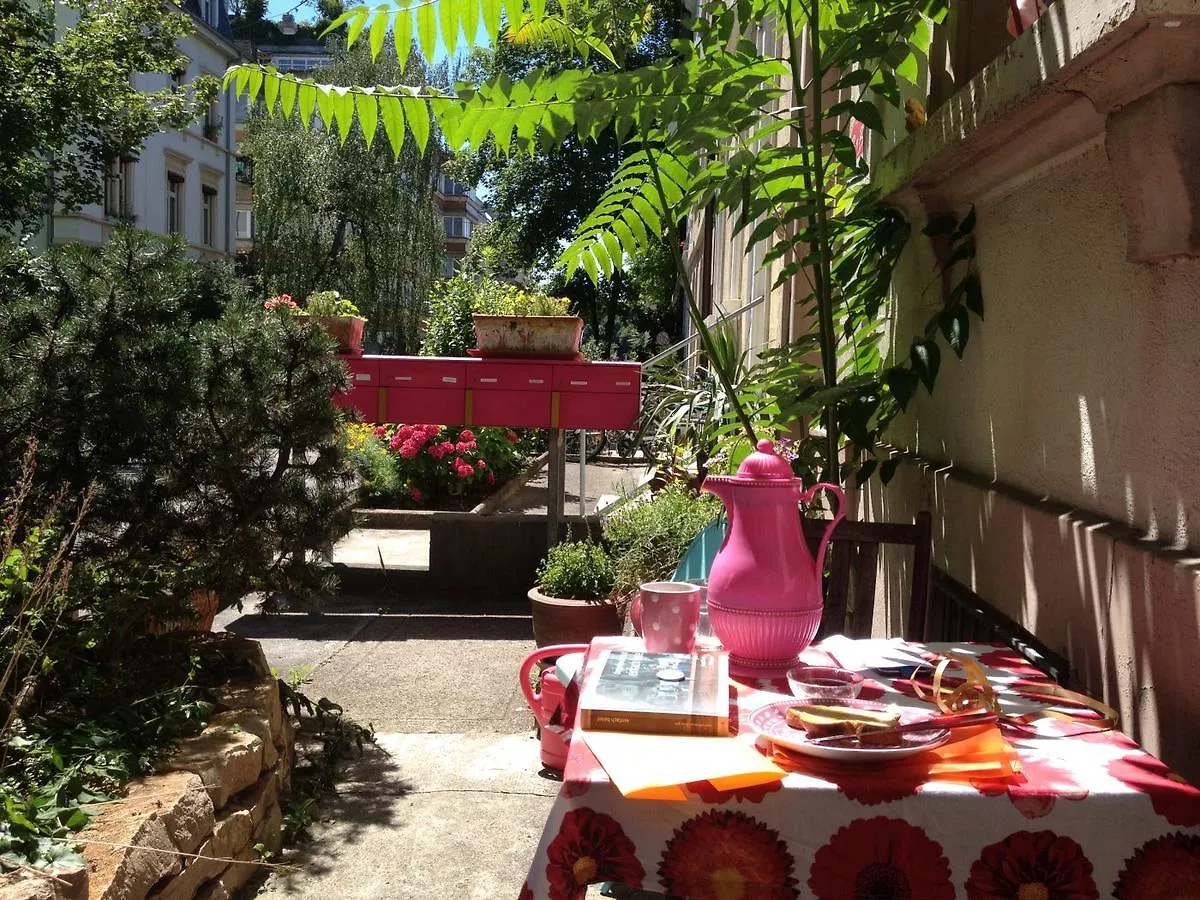 B&B La Vie En Rose Basel