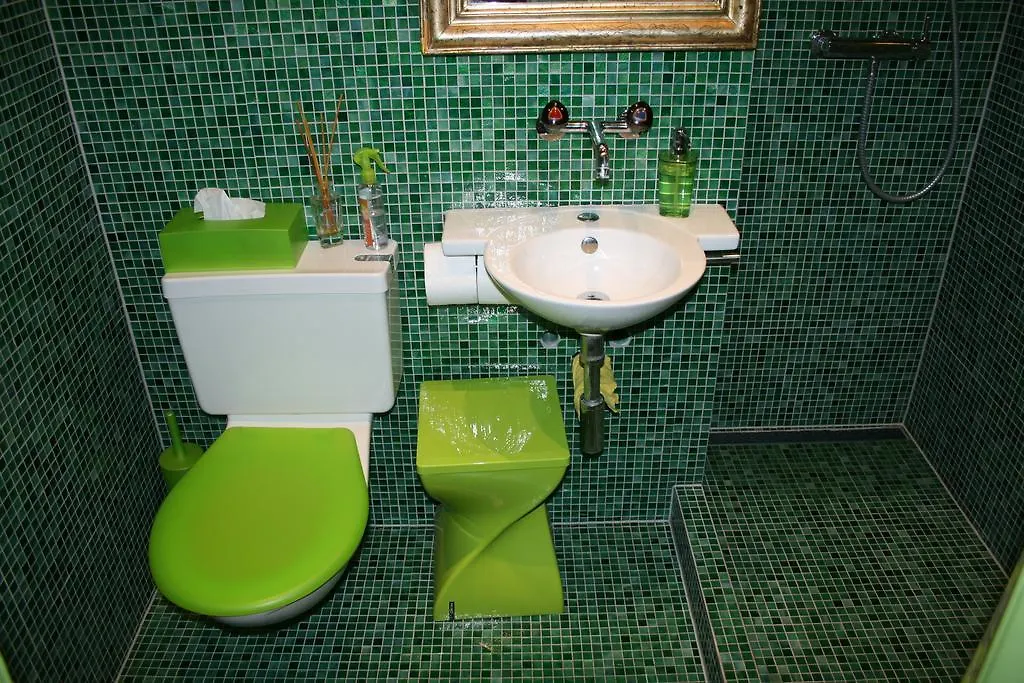Bed & Breakfast B&B La Vie En Rose Basel
